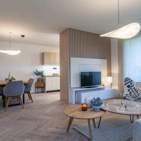 Foto inzerátu Pronájem, Rodinný dům, 242 m2