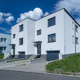 Foto inzerátu Pronájem, Rodinný dům, 242 m2