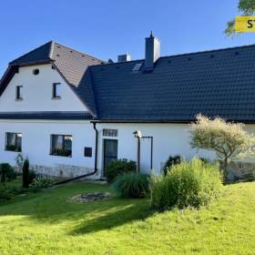 Prodej, Rodinný dům, 1700 m2 / 19608644