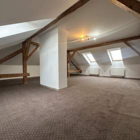 Pronájem, byt 2+kk, 90 m2 / 19608835