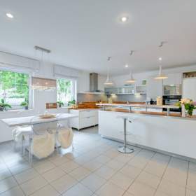 Foto inzerátu Pronájem, Rodinný dům, 204 m2