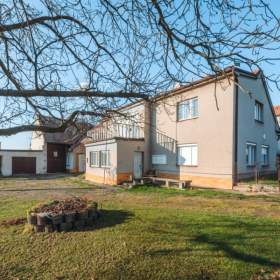 Prodej, Rodinný dům, 500 m2 / 19651799