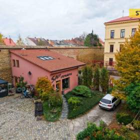 Fotka k inzerátu Prodej, prodejny, 102 m2 / 19237332