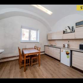 Foto inzerátu Pronájem, sklady, 220 m2