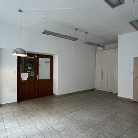 Pronájem, prodejny, 38 m2 / 19806484