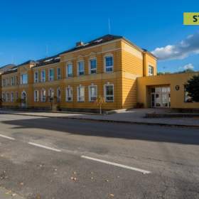 Pronájem, byt 1+1, 82 m2 / 19823314