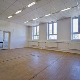 Pronájem, kanceláře, 150 m2 / 19890626