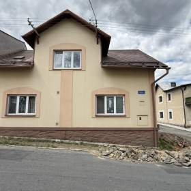 Foto inzerátu Prodej, Rodinný dům, 280 m2