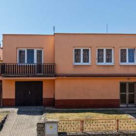 Prodej, Rodinný dům, 200 m2 / 19919698
