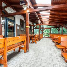 Foto inzerátu Prodej, restaurace, 539 m2