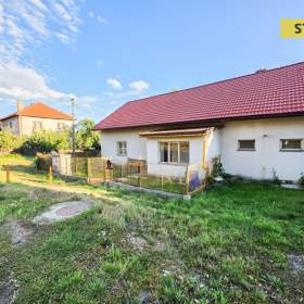 Prodej, Rodinný dům, 340 m2 / 19933102