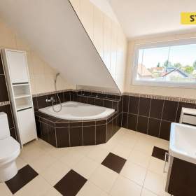 Foto inzerátu Prodej, Rodinný dům, 175 m2