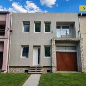Prodej, Rodinný dům, 220 m2 / 19940851