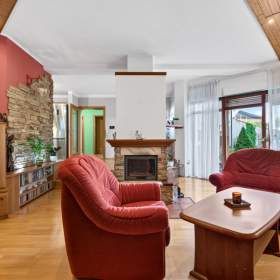 Foto inzerátu Prodej, Rodinný dům, 215 m2