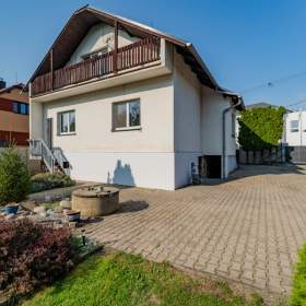Prodej, Rodinný dům, 290 m2 / 19966855