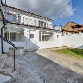 Foto inzerátu Prodej, Rodinný dům, 200 m2