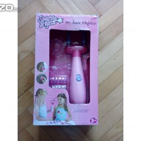 Fotka k inzerátu Prodám dětský copánkovač. / 13448508