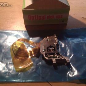 Fotka k inzerátu Nefunkcny laser v Toyota navi TNS600/700 / 18648677