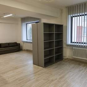Levny pronáj. 2 kanceláří na ul. Teslova poblíž centra OV / 1907771