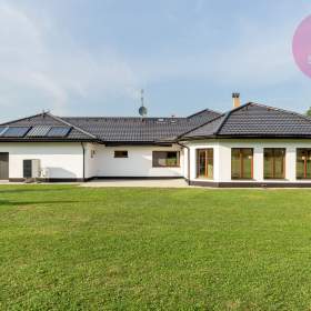 Foto inzerátu Nadstandartní rodinný dům 5+1 s pozemkem 2421m2, Čeladná