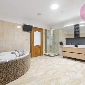 Foto inzerátu Nadstandartní rodinný dům 5+1 s pozemkem 2421m2, Čeladná