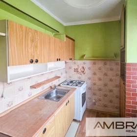 Prodej byty 2+1, 58 m2 -  Karviná -  Mizerov, ul. Majakovského / 19441618