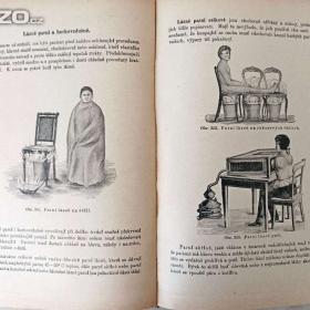 Foto inzerátu Nádherná dobová kniha Přírodní léčba a domácí lékař, rok 1923