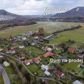 Foto inzerátu Prodej prostorného rodinného domu v Ženklavě – zahrada, garáž, bazén