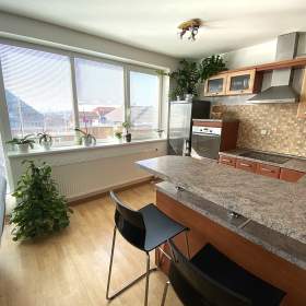 Prodej bytu v OV -  slunný byt 1kk, 39,4 m2 vč. balkónu, Praha 9 -  Kbely, ulice Pod Nouzovem / 19412535