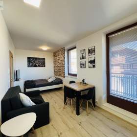 Foto inzerátu Pronájem zařízeného bytu 1+kk s terasou a parkovacím stáním – Čeladná