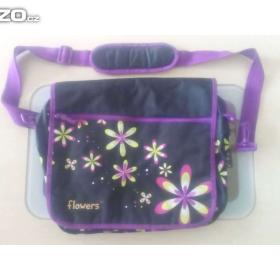 Fotka k inzerátu Dívčí taška přes rameno / 18628944