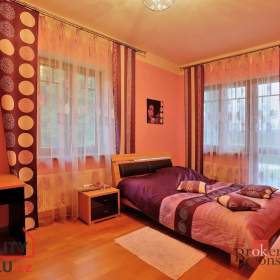 Foto inzerátu Prodej rodinné domy, 550 m² - Nová Role - Mezirolí