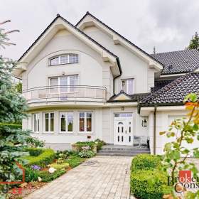 Foto inzerátu Prodej rodinné domy, 550 m² - Nová Role - Mezirolí