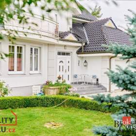 Foto inzerátu Prodej rodinné domy, 550 m² - Nová Role - Mezirolí
