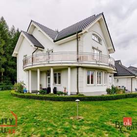 Foto inzerátu Prodej rodinné domy, 550 m² - Nová Role - Mezirolí