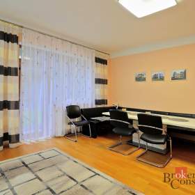Foto inzerátu Prodej rodinné domy, 550 m² - Nová Role - Mezirolí