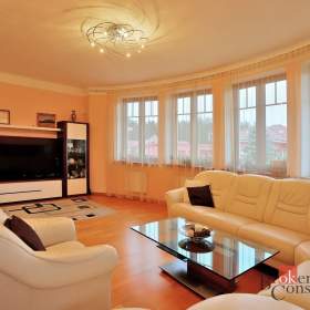 Foto inzerátu Prodej rodinné domy, 550 m² - Nová Role - Mezirolí