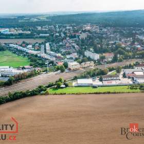 Prodej pozemky pro komerční výstavbu, 2 012 m2 - Heřmanův Městec / 19211179