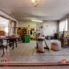 Foto inzerátu Prodej rodinné domy, 395 m2 - Úsobí