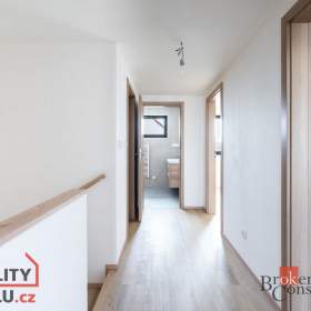 Foto inzerátu Prodej rodinné domy, 164 m² - Lovčice