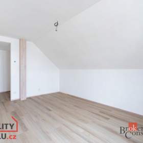 Foto inzerátu Prodej rodinné domy, 164 m² - Lovčice