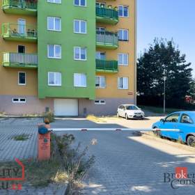 Pronájem garážové stání, 17 m2 -  Plzeň -  Jižní Předměstí / 19371435