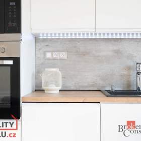 Foto inzerátu Prodej rodinné domy, 105 m2 - Praha - Kyje