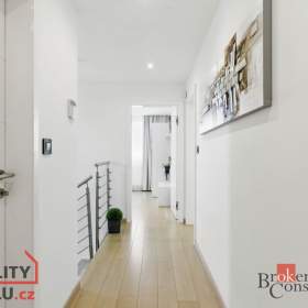 Foto inzerátu Prodej rodinné domy, 146 m² - Praha - Ďáblice