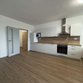 Pronájem byty 1+kk, 32 m2 -  Třebíč -  Nové Dvory / 19430769