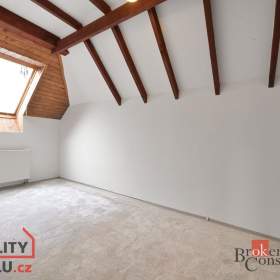 Foto inzerátu Prodej rodinné domy, 171 m2 - Zruč-Senec - Zruč