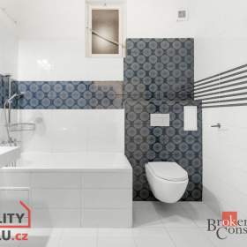 Foto inzerátu Prodej byty 2+1, 77 m² - Pardubice - Svítkov