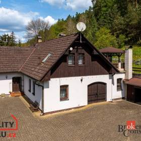 Prodej rodinné domy, 226 m2 -  Dolní Krupá / 19459990