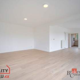 Foto inzerátu Prodej rodinné domy, 181 m² - Neveklov - Nebřich