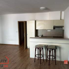 Pronájem byty 2+kk, 68 m2 -  Jesenice / 19480351